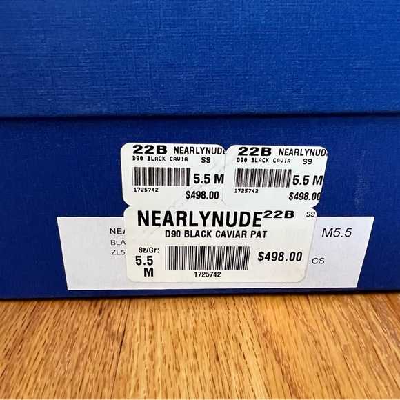 Stuart Weitzman Nearly Nude Heels. - Picture 2 of 7